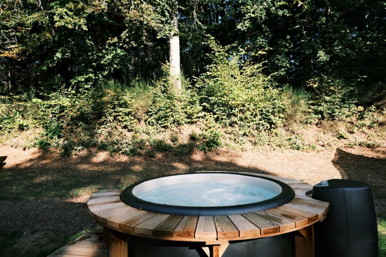 Lodge Avec Spa Privatif - Foret Et Lac Liginiac Zewnętrze zdjęcie