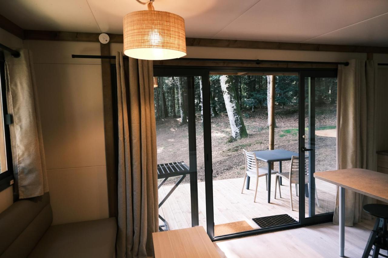 Lodge Avec Spa Privatif - Foret Et Lac Liginiac Zewnętrze zdjęcie