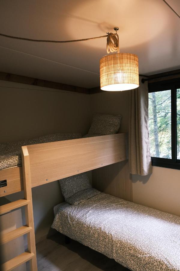 Lodge Avec Spa Privatif - Foret Et Lac Liginiac Zewnętrze zdjęcie