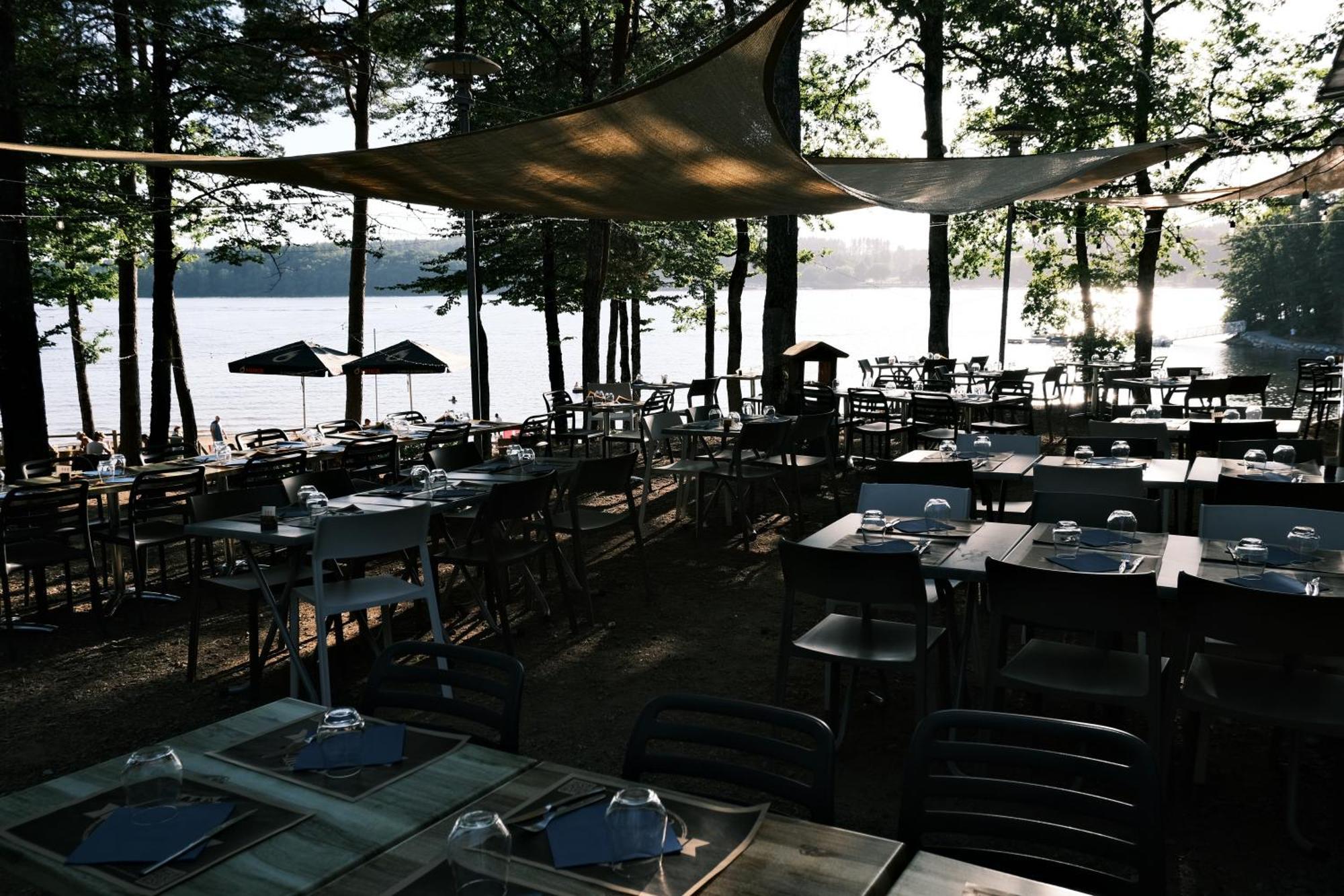 Lodge Avec Spa Privatif - Foret Et Lac Liginiac Zewnętrze zdjęcie